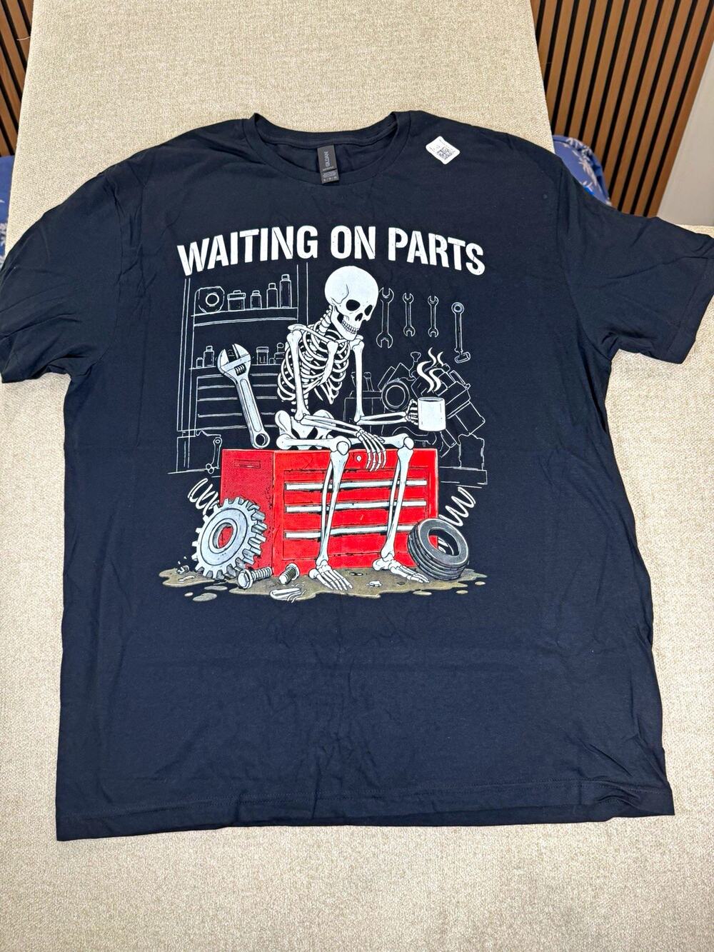 Gildan Softstyle "Waiting On Parts" Skeleton Skull Men's XL Black Crew Tee
